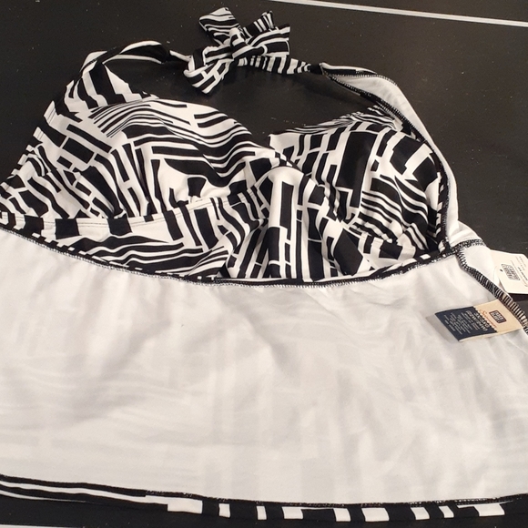 NWT  TANKINI TOP/SWIM TOP 3X  22W/24W NWT - Picture 6 of 11